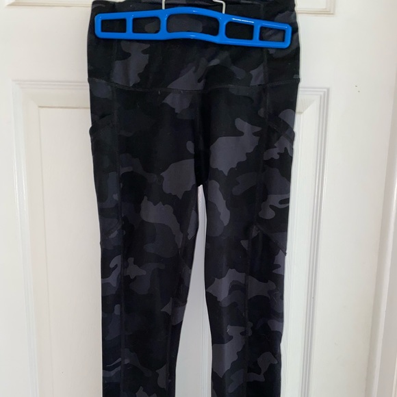 Yogalicious Leggings - Picture 1 of 4